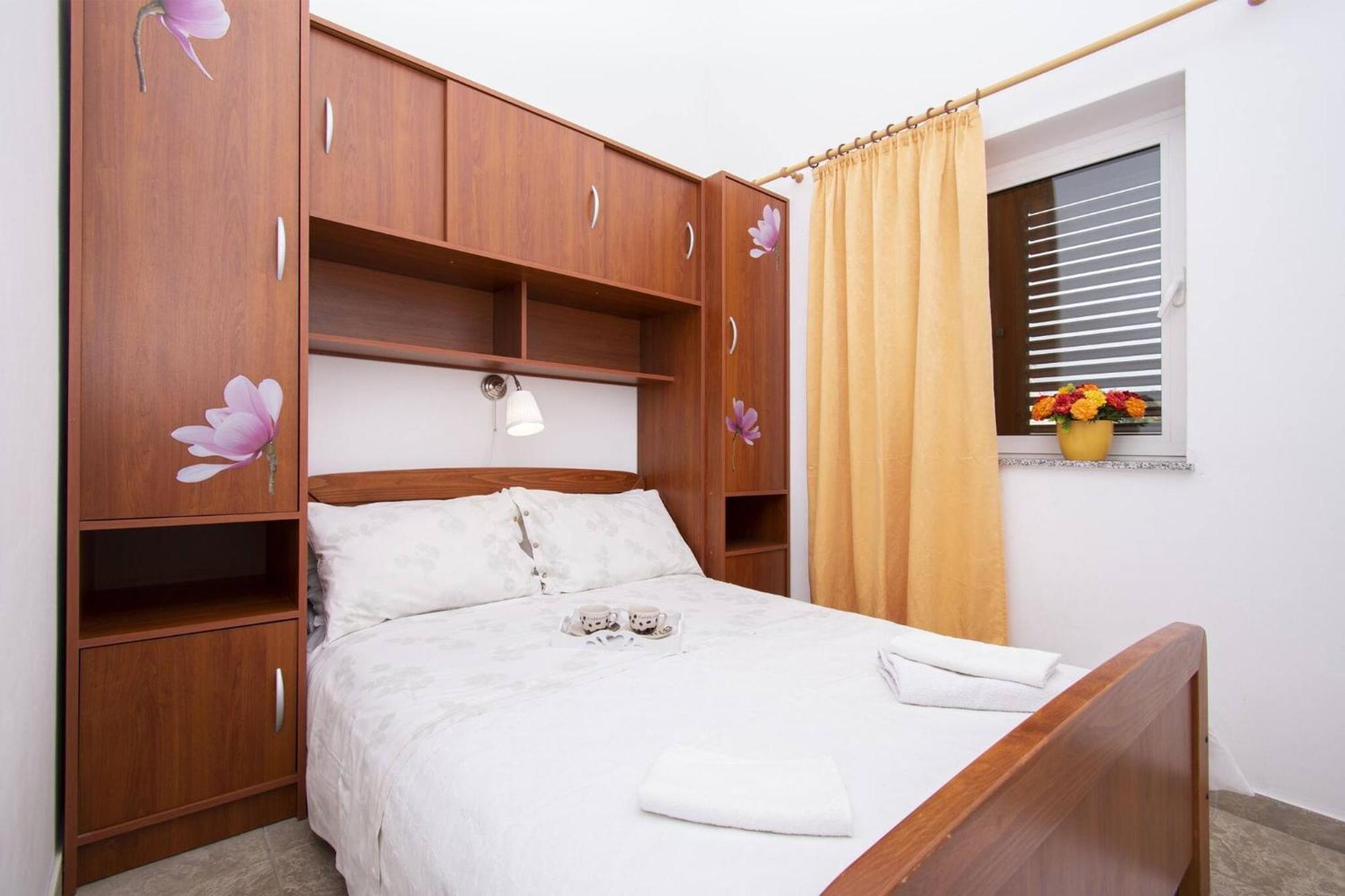 Apartment Meri Razanj With Sea View Exterior foto